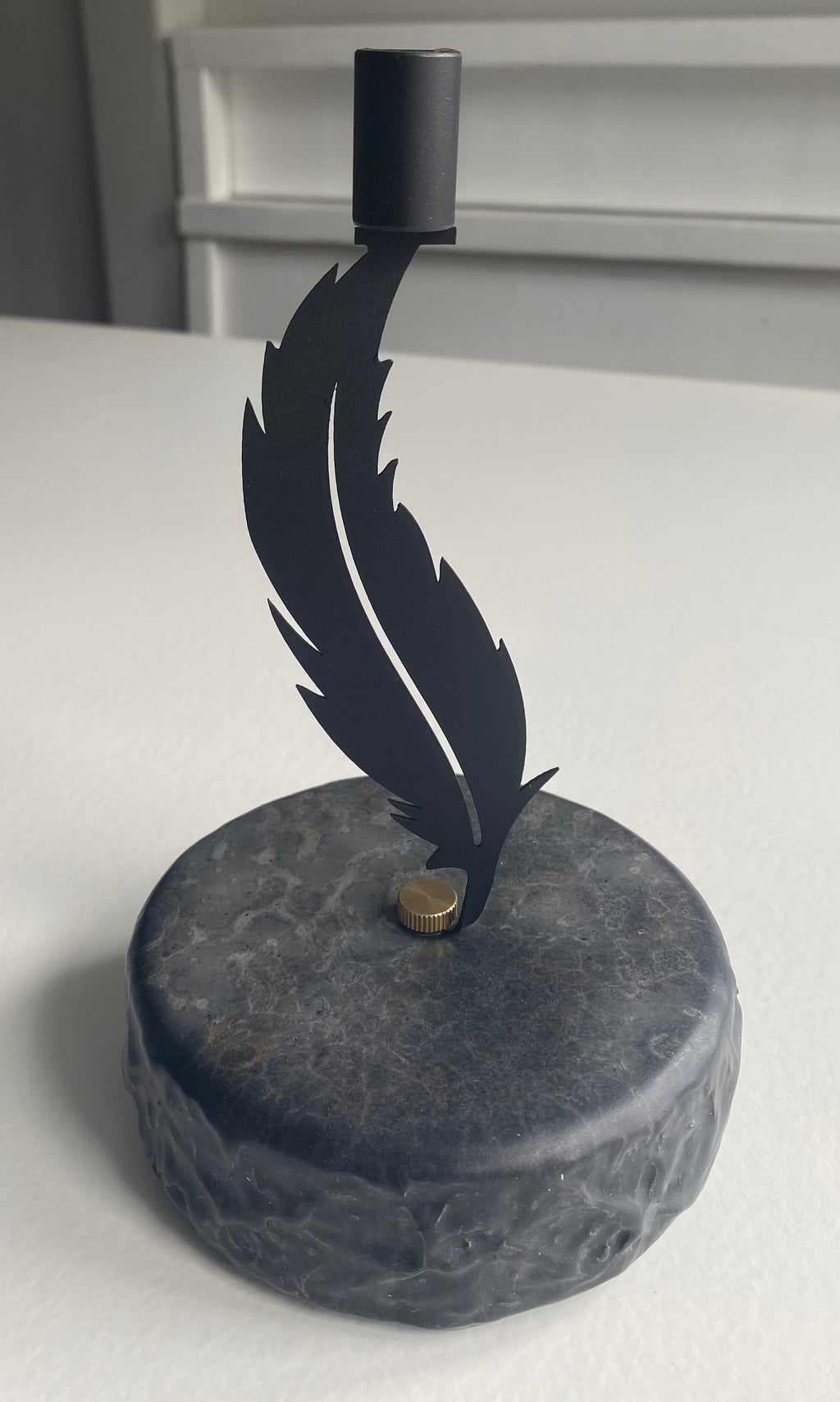 Duck Head Pedestal Base