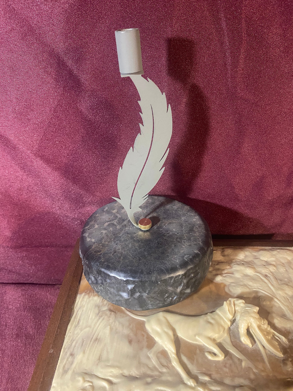 Duck Head Pedestal Base